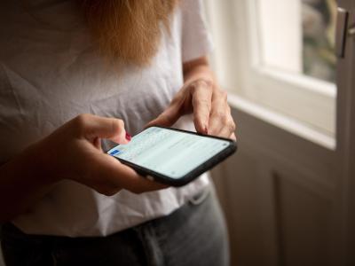 Sozialpsychologin: So bleiben wir während Corona digital in Konta